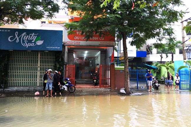 Văn phòng Hội An tạm nghỉ tránh lụt, sẽ hoạt động lại ngày 13/11/2017